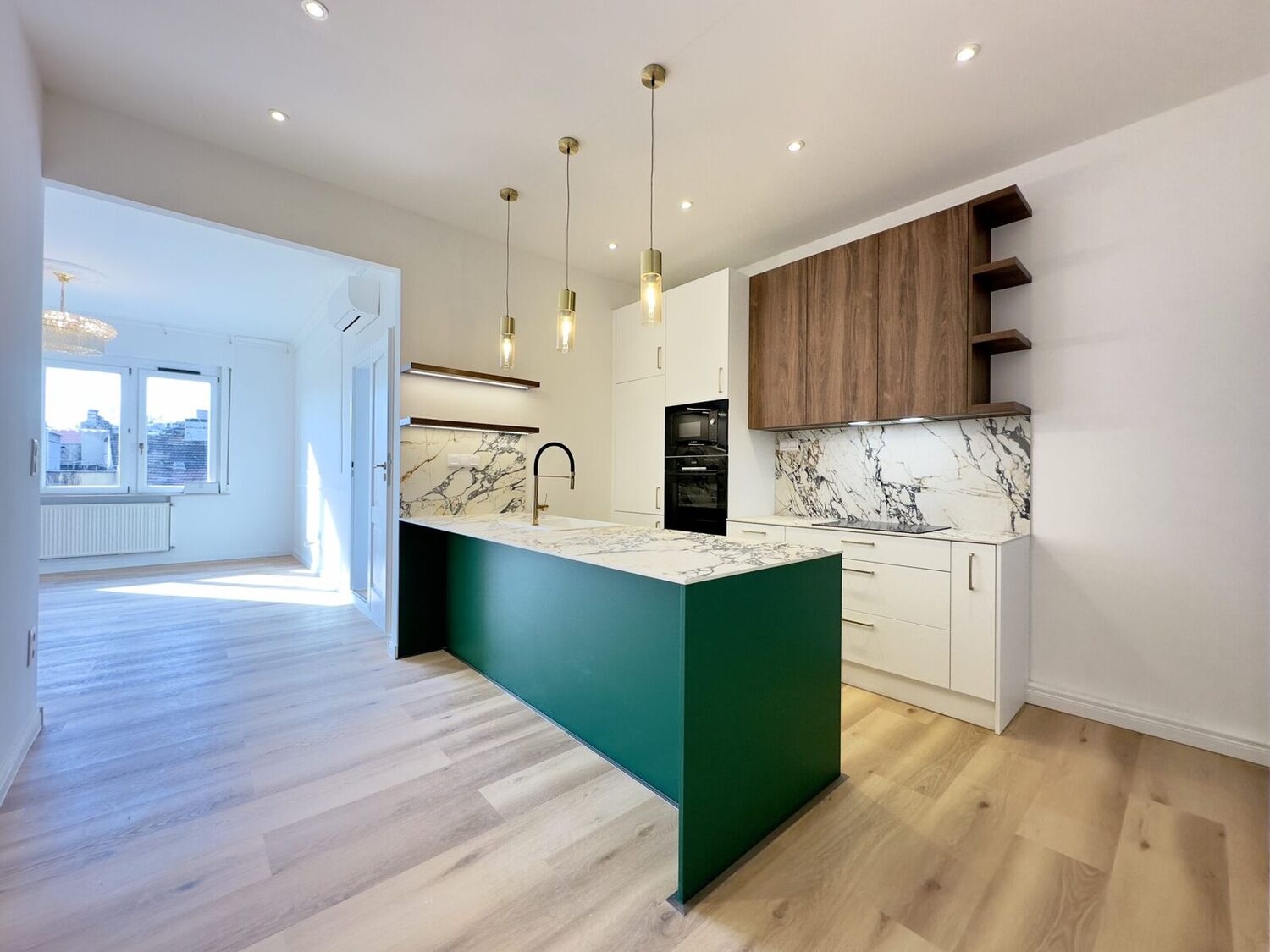 Apartment on Egyetem Square — photo 1